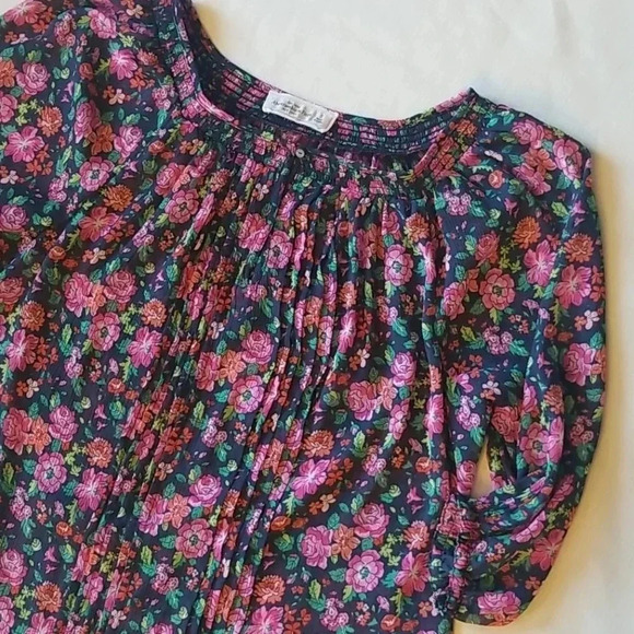 Abercrombie & Fitch Floral sheer ¾ sleeve Top - Picture 2 of 4